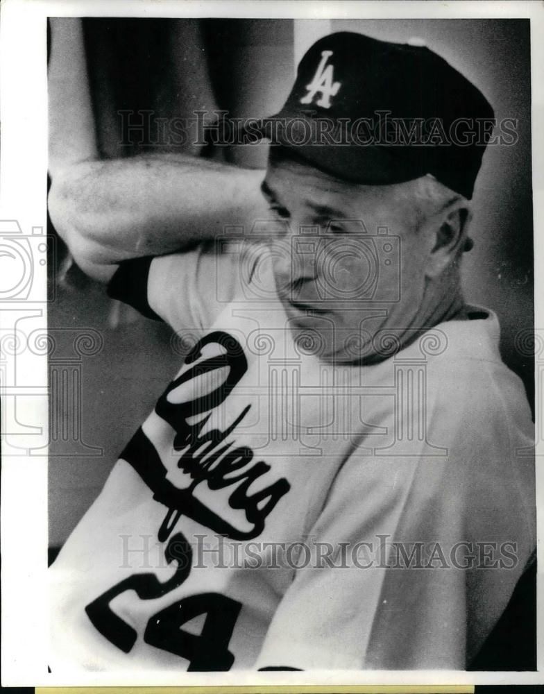 1965 Press Photo Dodgers Manager Walter Alston During Loss To Braves - nea03288 - Historic Images