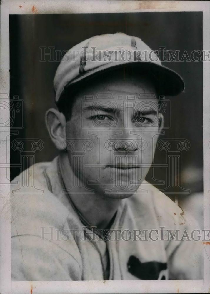 1937 Press Photo St. Louis Cardinals&#39; Arnold Owen at spring camp in Daytona - Historic Images