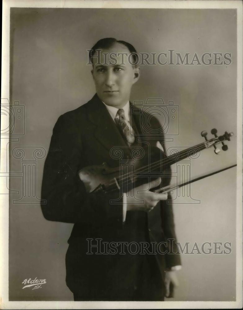 1930 Press Photo Popular Violinist Alfred Wertheim - nea16377 - Historic Images