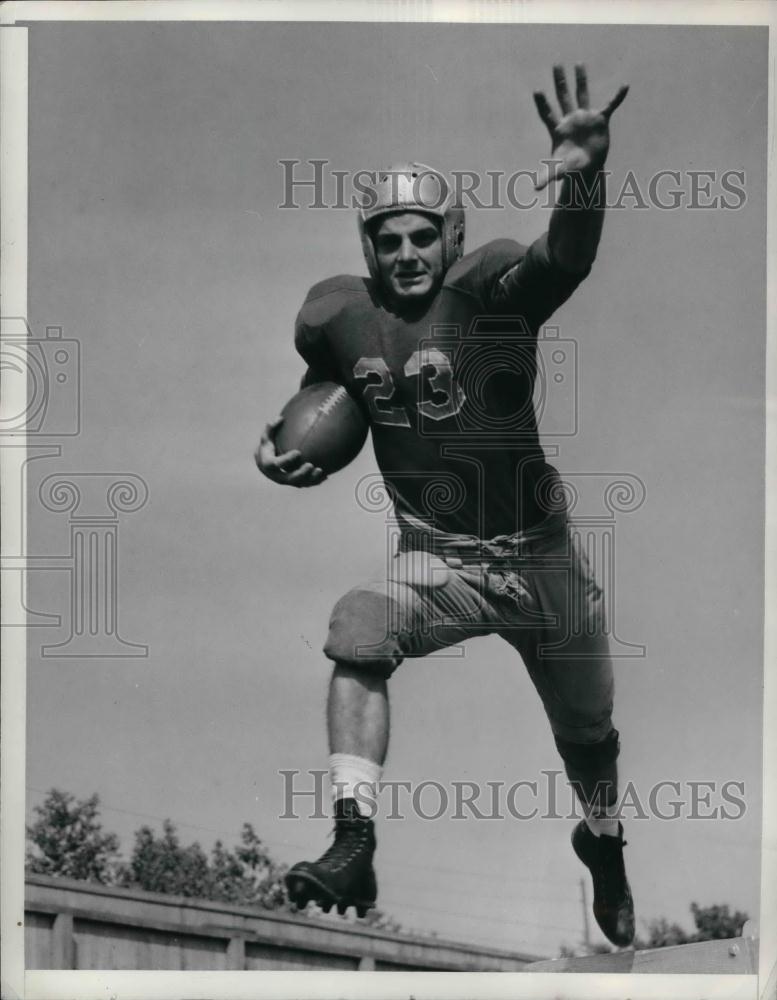 1941 Press Photo College football QB, Ernie Case - nea12625 - Historic Images