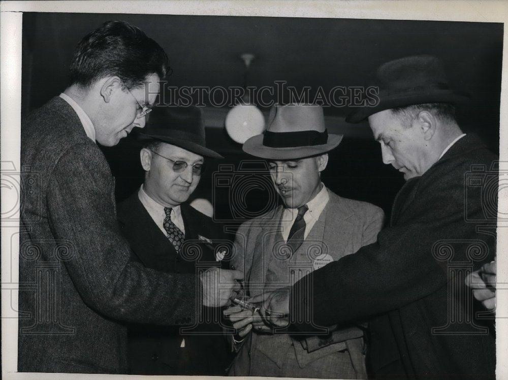 1941 Press Photo JH Thornberry,HG Bernsee,RJ Gagan, EA Kohlmase &amp; time fuses - Historic Images