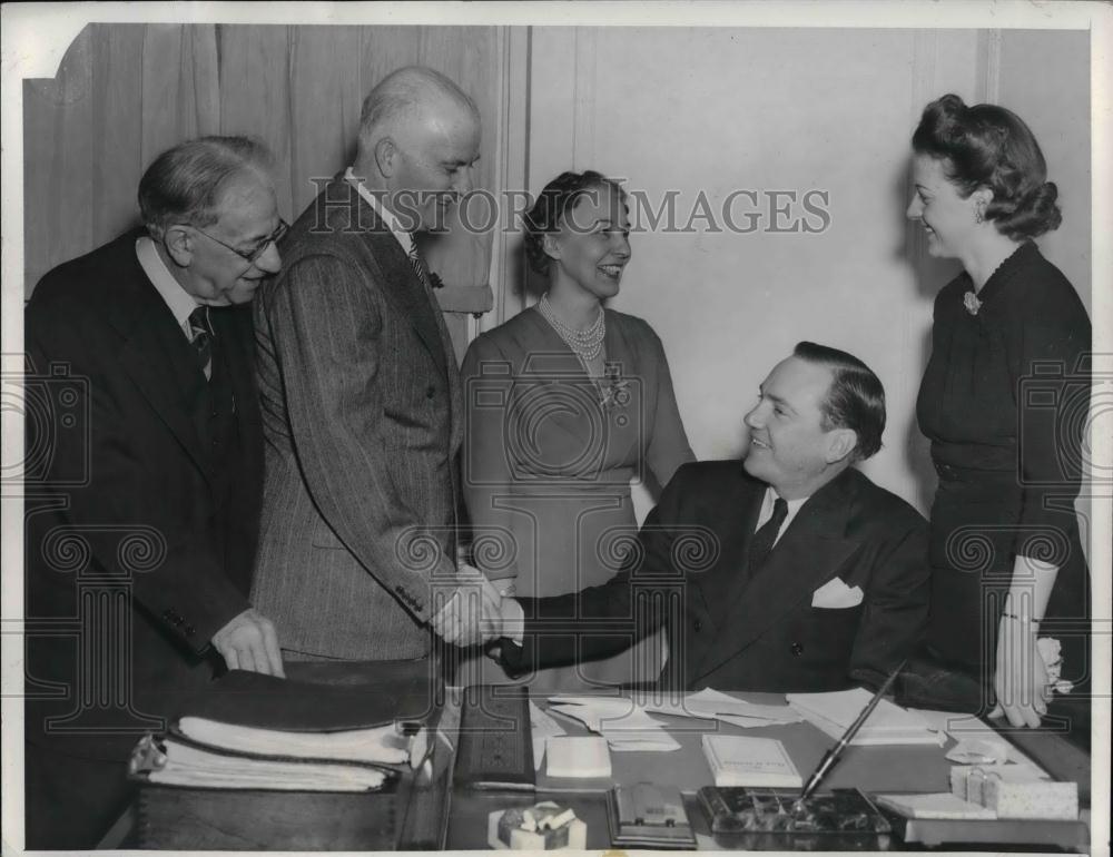 1941 Press Photo Ed Flynn, Mrs. C. Tillott, Joseph Carr, Patricia Firestone - Historic Images