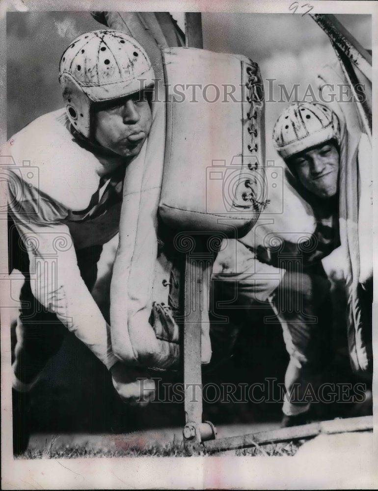 1951 Press Photo Twin football Players Richard and Harold Demontfort form Ohio. - Historic Images