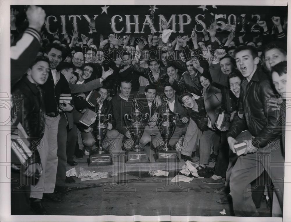 1954 Press Photo Mt Carmel HS football champs in Illinois - nea11022 - Historic Images