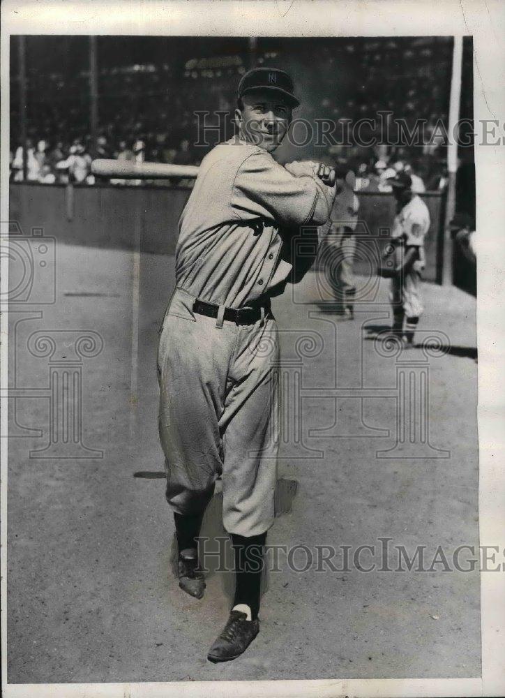 1935 Press Photo Walter Berger, Boston Braves outfielder - nea07791 - Historic Images
