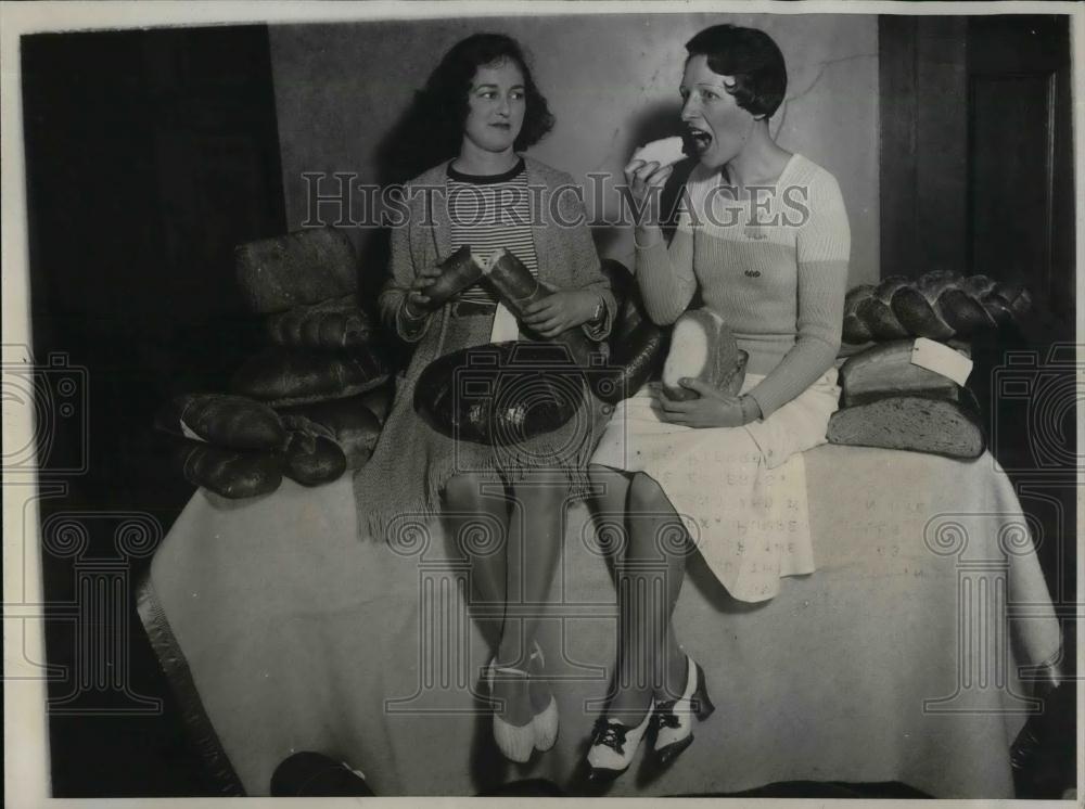 1932 Press Photo Therese Pierre Olympics Games French Interpreter &amp; Lora Martin - Historic Images