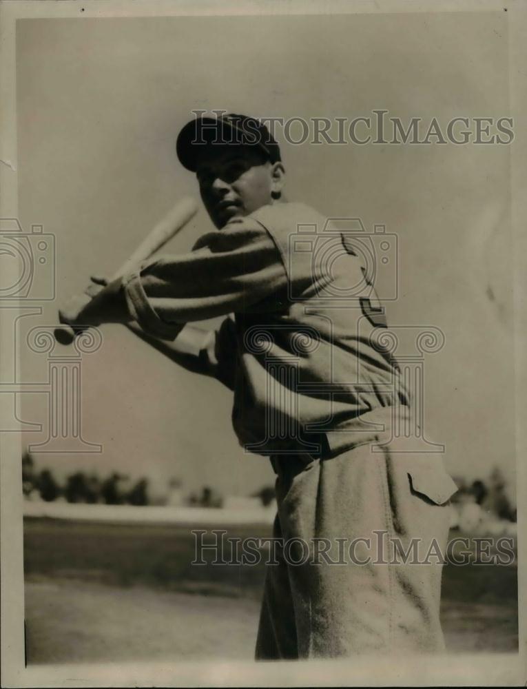 1940 Press Photo Myron Mike McCormick Outfielder Cincinnati Reds MLB Baseball - Historic Images