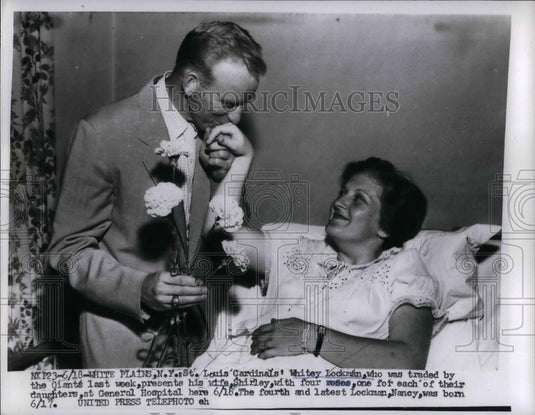 1956 Press Photo Whitey Lockman of Cardinals with Wife Shirley - nea16870 - Historic Images