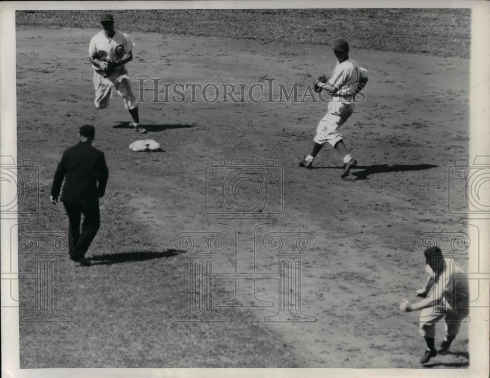 1947 Press Photo Chicago Cubs Len Murello Bert Haas Bob Sturgeon Vs Reds - Historic Images