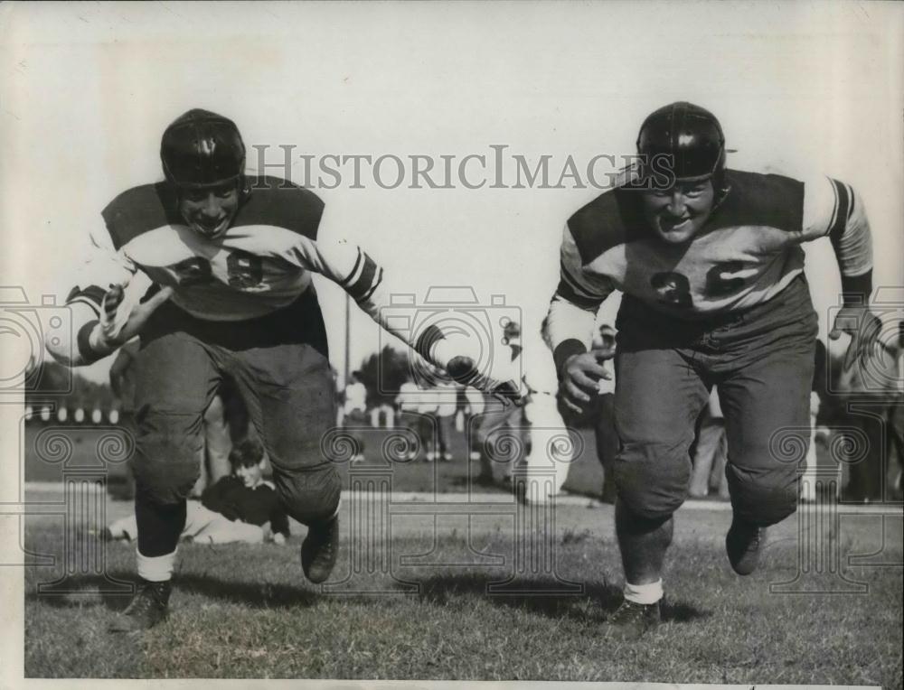 Bob Gony and Bill Riley (Tackle, Northwestern)1932 Press Photo - nea13371 - Historic Images