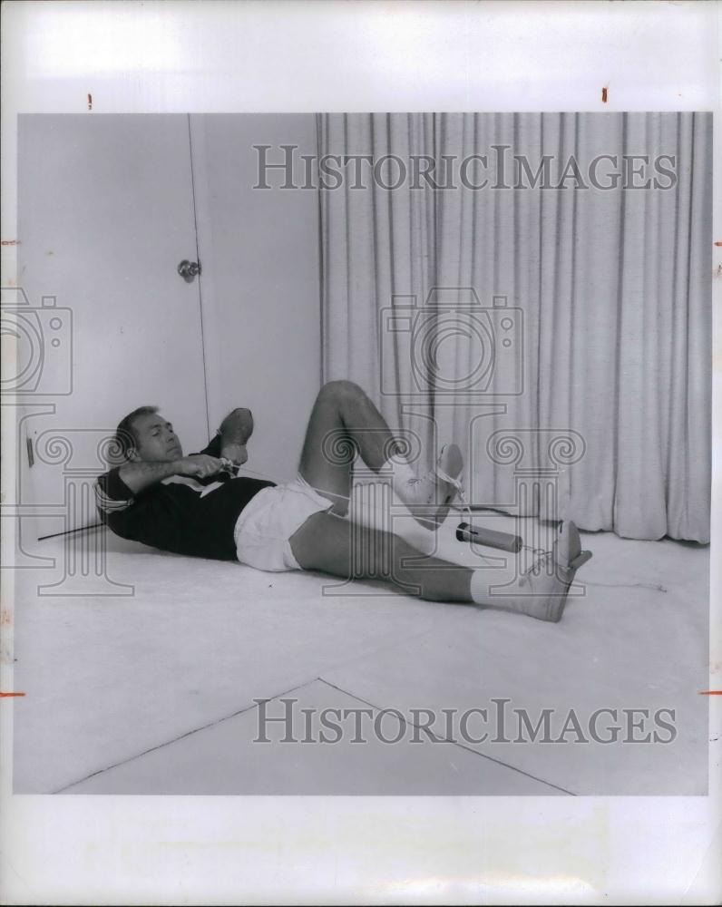 1968 Press Photo Barb Starr Excersizes - nea12949 - Historic Images