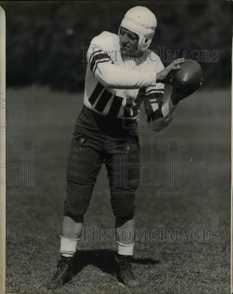 1936 Press Photo Capt. George Vadar Quarterback Football Player - nea12013 - Historic Images