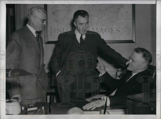 1945 Press Photo National Baseball League Director Ford Frick & J. Harridge - Historic Images