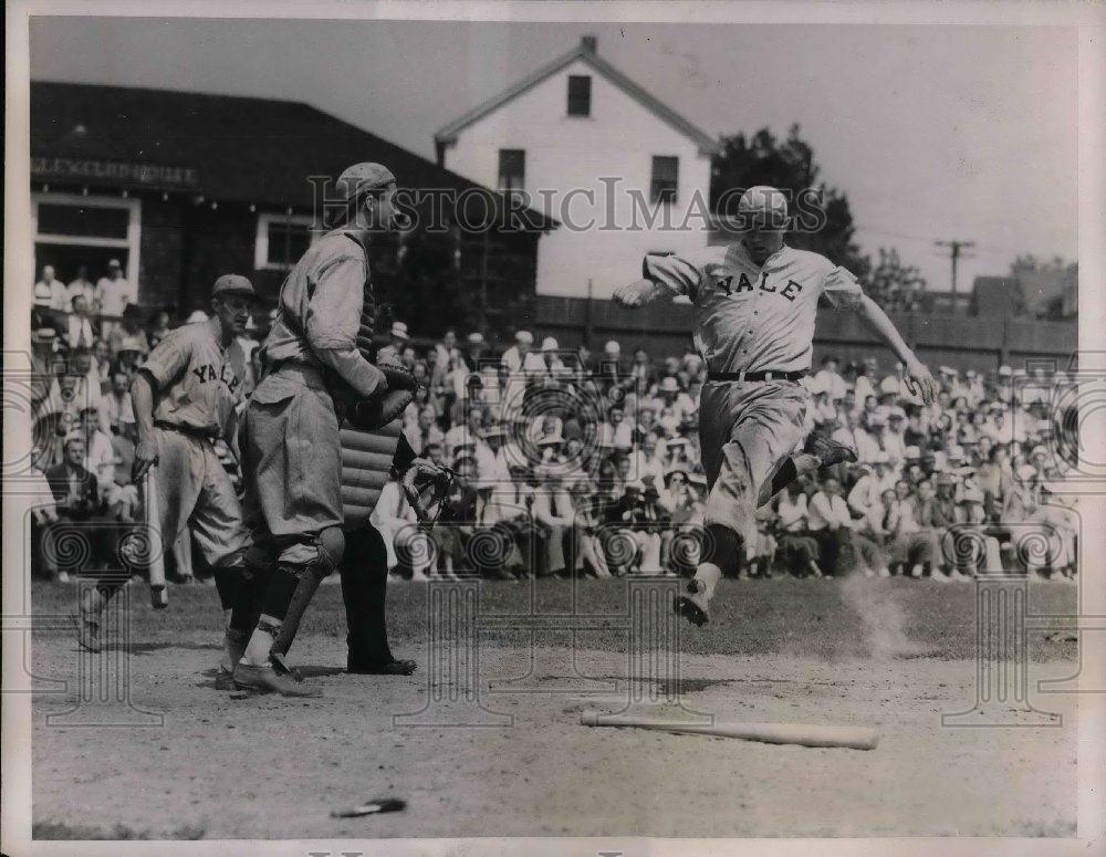 1938 Press Photo Yales Paul Ware scores vs Harvard Doyle - nea09041 - Historic Images