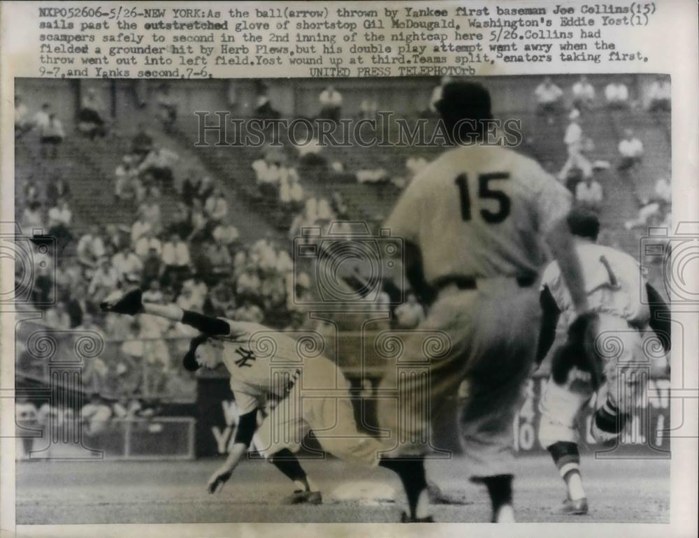 1957 Press Photo New York Yankees Baseman Joe Collins & Shortstop Gil McDouglad - Historic Images