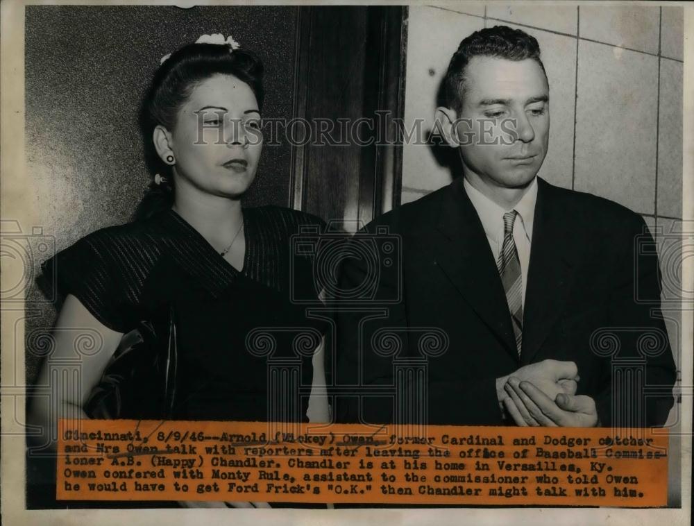 1946 Press Photo Former Cardinal & Dodger Arnold Mickey Owen - nea16260 - Historic Images