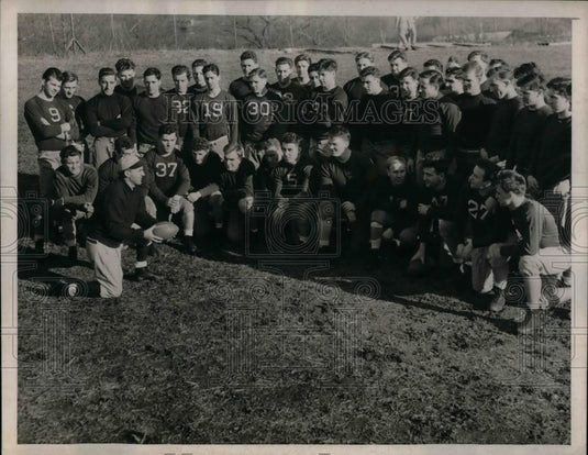 Kerr Kopf (Coach, Manhattan College) 1939 Press Photo - nea13367 - Historic Images