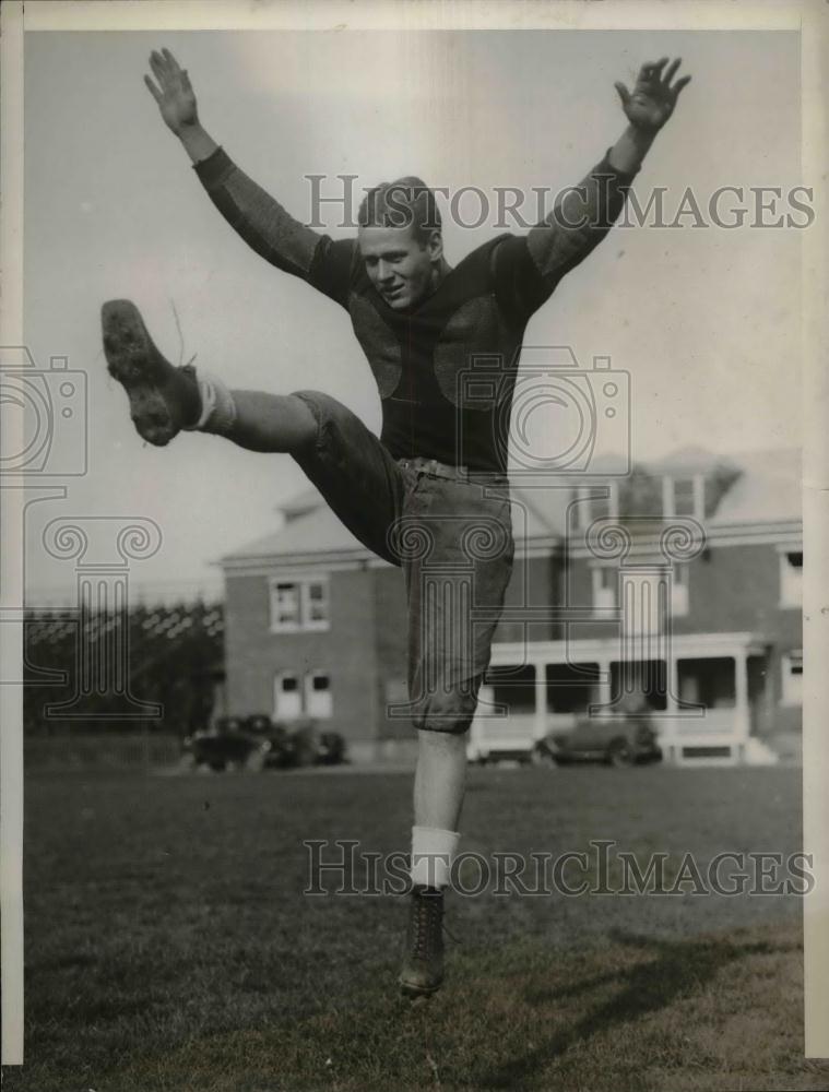 1930 Press Photo Princeton football player D.A. Lowry - nea12082 - Historic Images