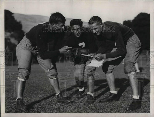 1933 Press Photo St. Mary's College Football John Yazerski & Harry Mattos - Historic Images