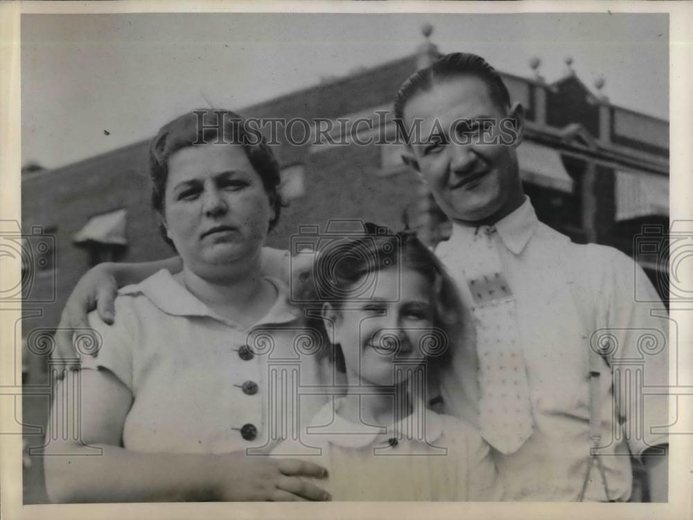1939 Press Photo Mr &amp; Mrs Benjamin Jender &amp; Daughter Victim of Murder/Suicide - Historic Images