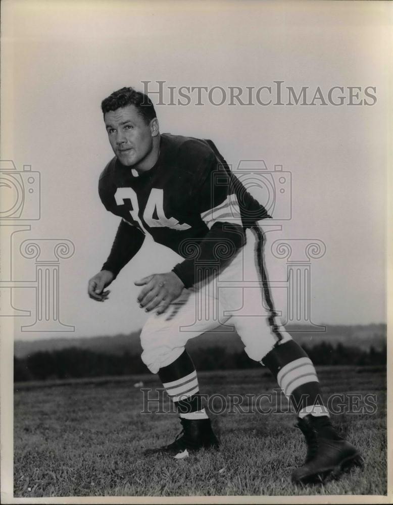 1958 Press Photo Walt Michaels, Offensive Linemen of Cleveland Reds. - nea18164 - Historic Images
