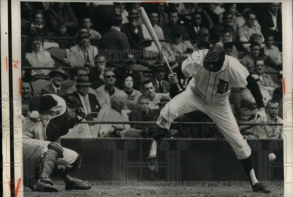 1963 Press Photo Detroit Tigers Batter Al Kaline Boston Game - nea17794 - Historic Images