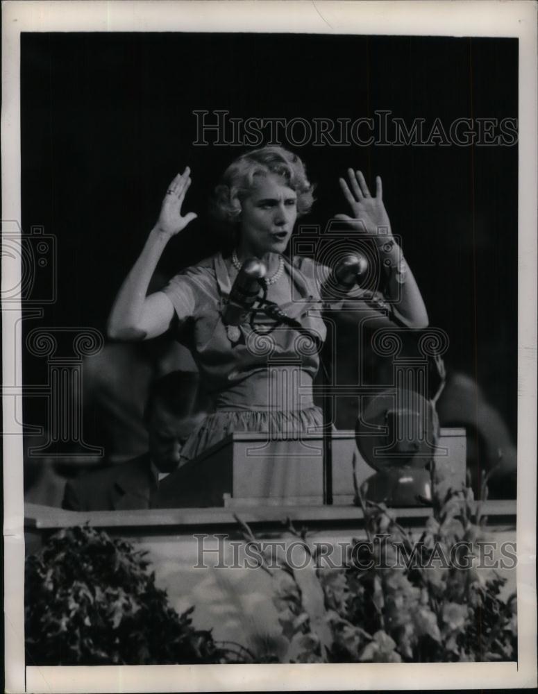 1948 Press Photo Mrs. Clare Booth Luce addressing Republican National - Historic Images