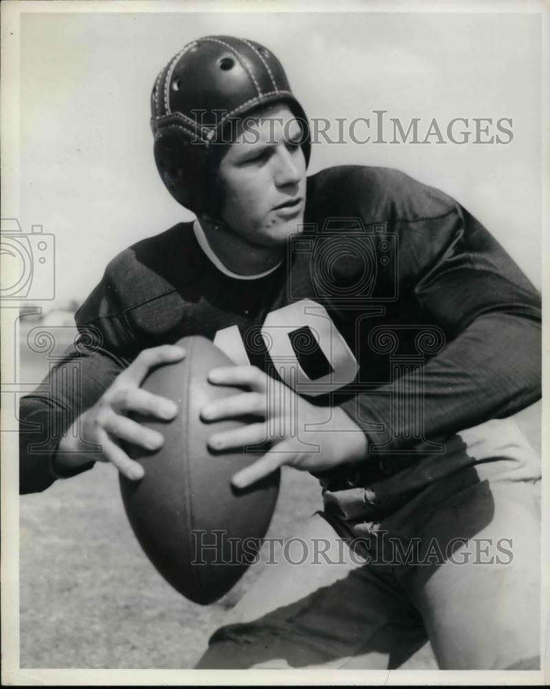 1942 Press Photo Texas Christine University Quarterback Kyle Gillespie - Historic Images