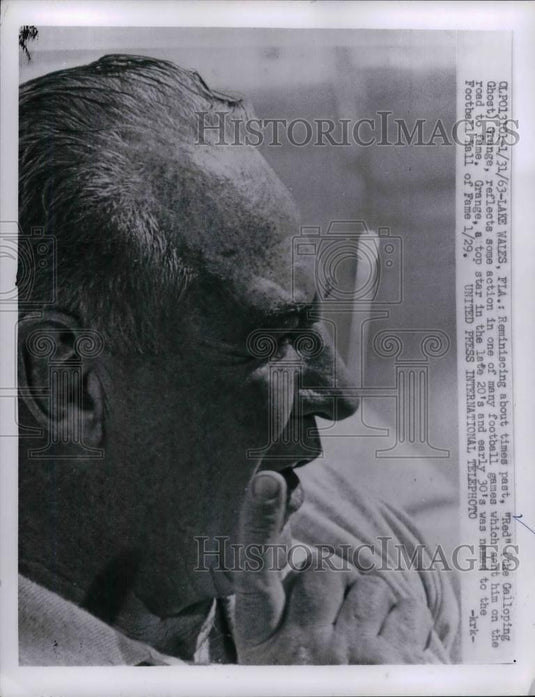 1963 Press Photo Former football star "Red" the Galloping Ghost Grange - Historic Images