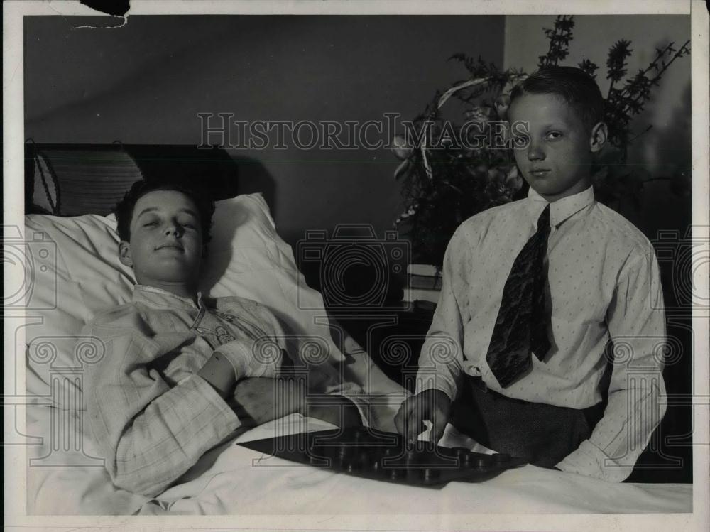 1930 Press Photo Walter and Eddie Johnson, sons of pitcher /mgr. Walter Johnson - Historic Images