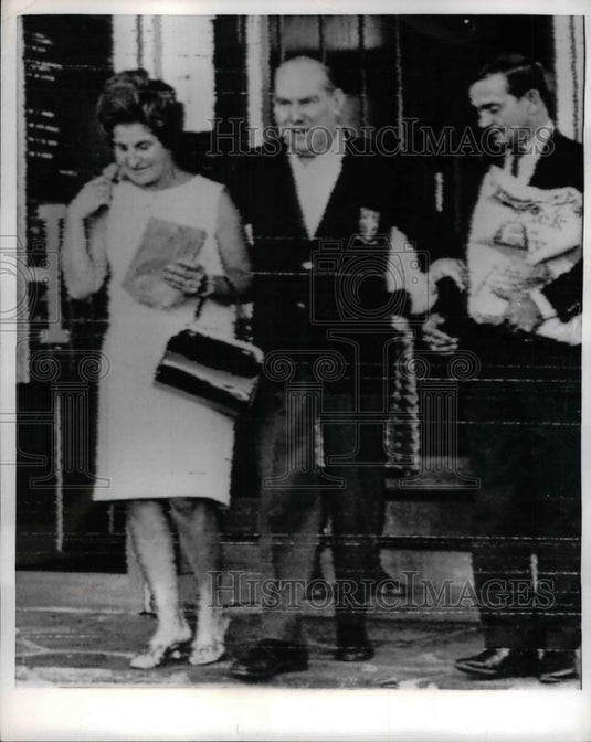 1968 Press Photo Philip Blaiberg,living heat plan patient and his wife Eileen, - Historic Images