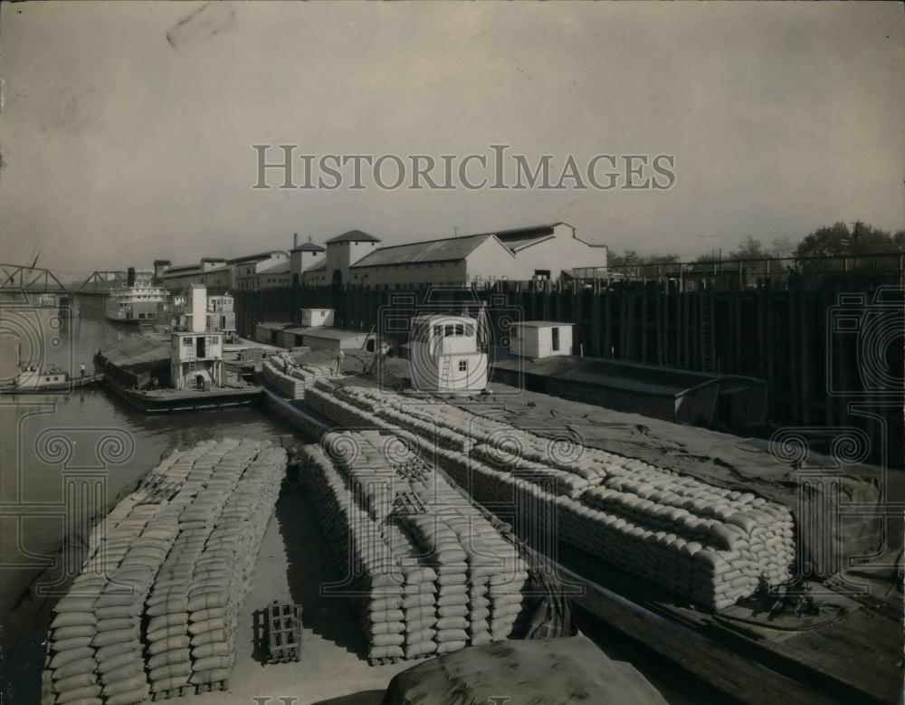 1941 Press Photo Sacremento California Docks - nea21260 - Historic Images