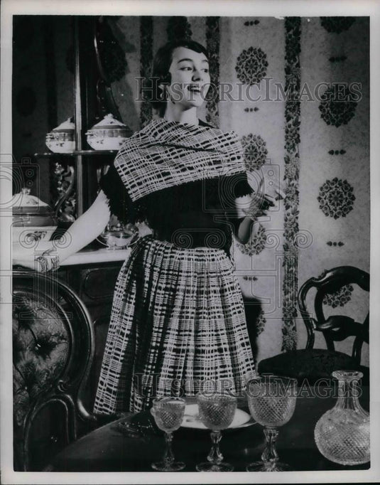 1953 Press Photo Woman Models Fashions Popular In St. Louis - nea25750 - Historic Images