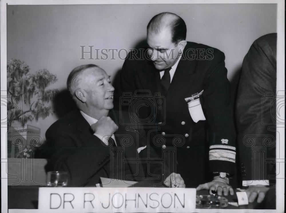 1958 Press Photo Robert Johnson And Rear Adm Eugene Peltier Attend - nea21875 - Historic Images