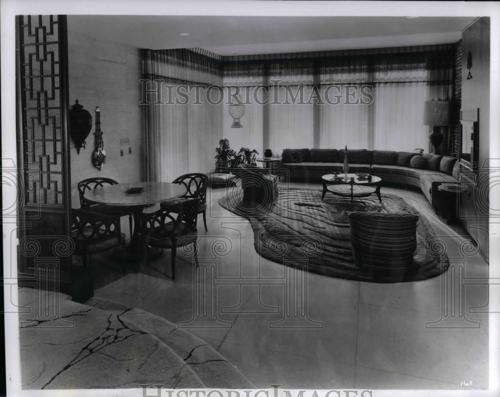 1963 Press Photo Entrance Hall, Family Room, Breakfast Room - nea26487 - Historic Images
