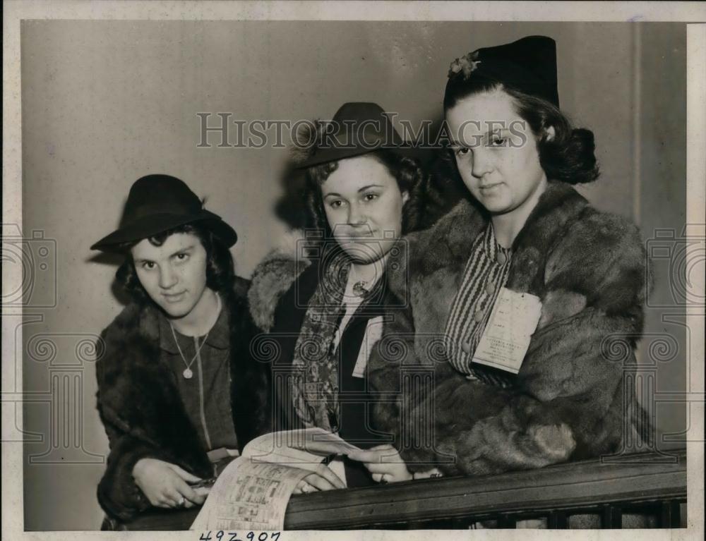 1939 Press Photo Southern Misses at Student Press Conference new York City - Historic Images