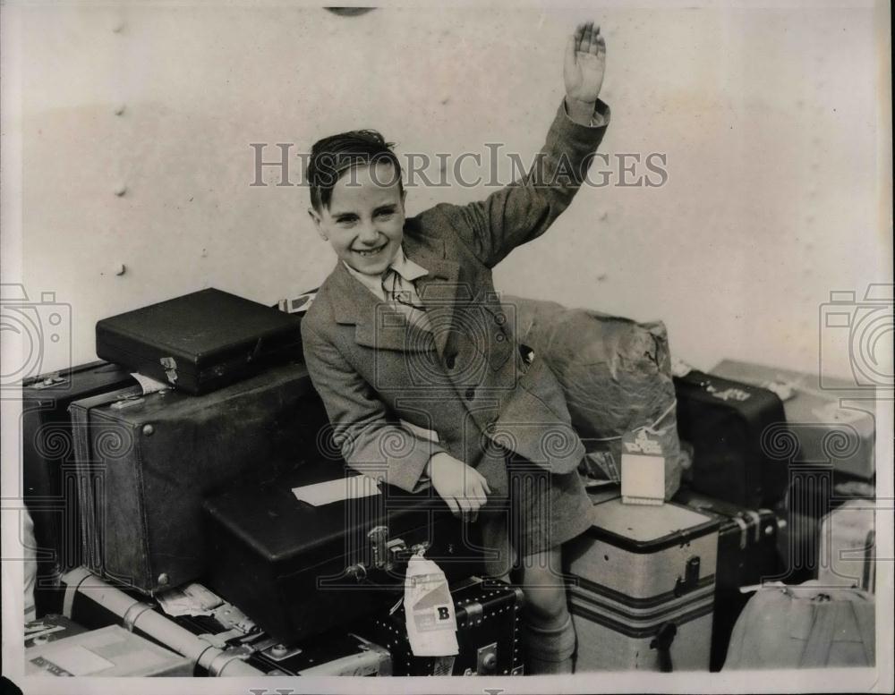 1939 Press Photo Tommy Connor from Liverpool London sent to stay w/ grandmother - Historic Images