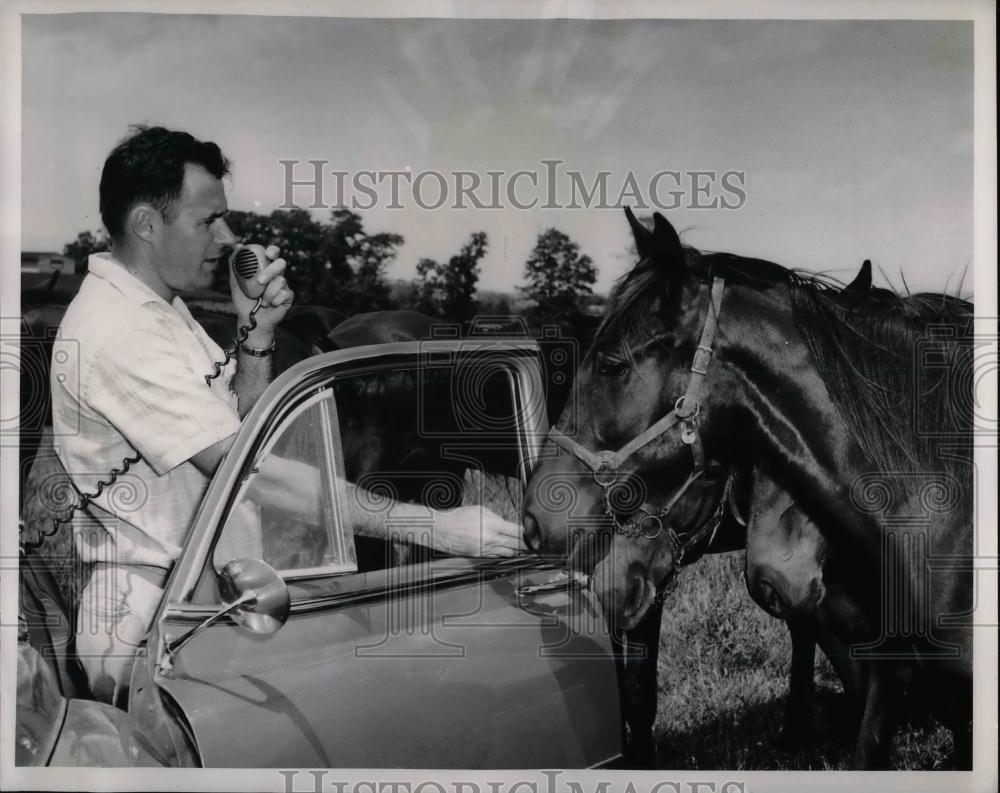 1957 Press Photo Leo C. McNamara, Jr., at the House of Hanover - Historic Images