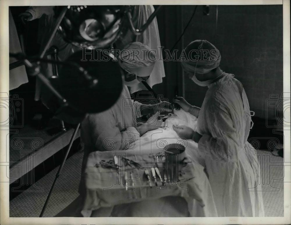 1939 Press Photo Plastic Surgery Performed on Nose - nea27470 - Historic Images