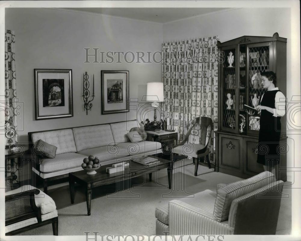 1960 Press Photo Interior of a Corner Living Room - nea26471 - Historic Images