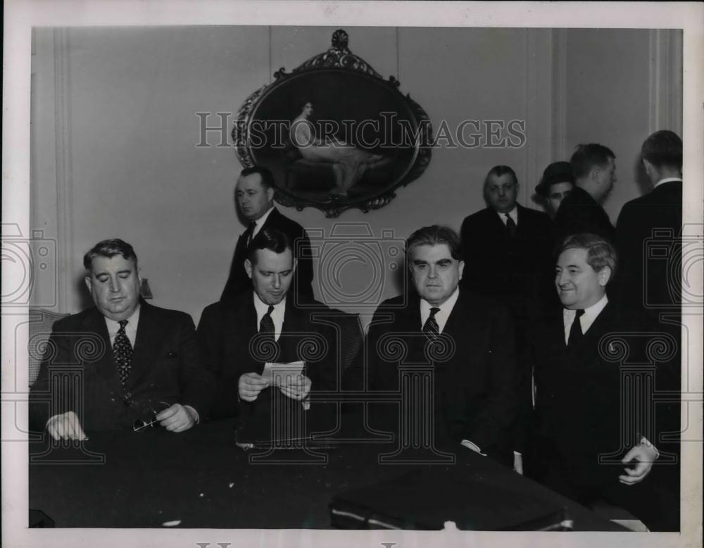 1939 Press Photo Attending Coal Conference Charles O&#39;Neil; Dr. J. Steelman - Historic Images