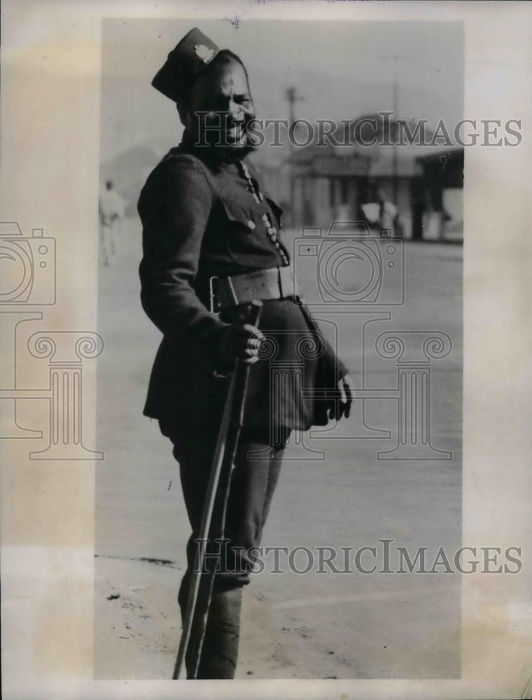 1935 Press Photo Zulu Native Policeman in Durban - nea25966 - Historic Images