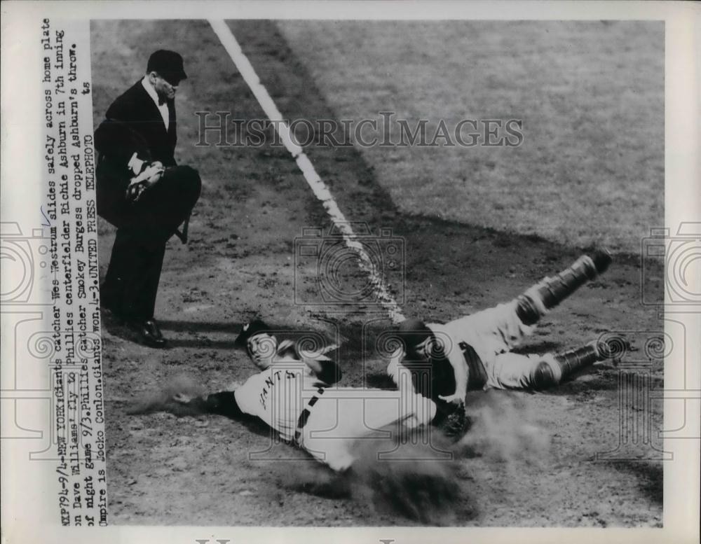 1962 Press Photo New York Giants Catcher Wes Westrum Sliding Safely Home - Historic Images