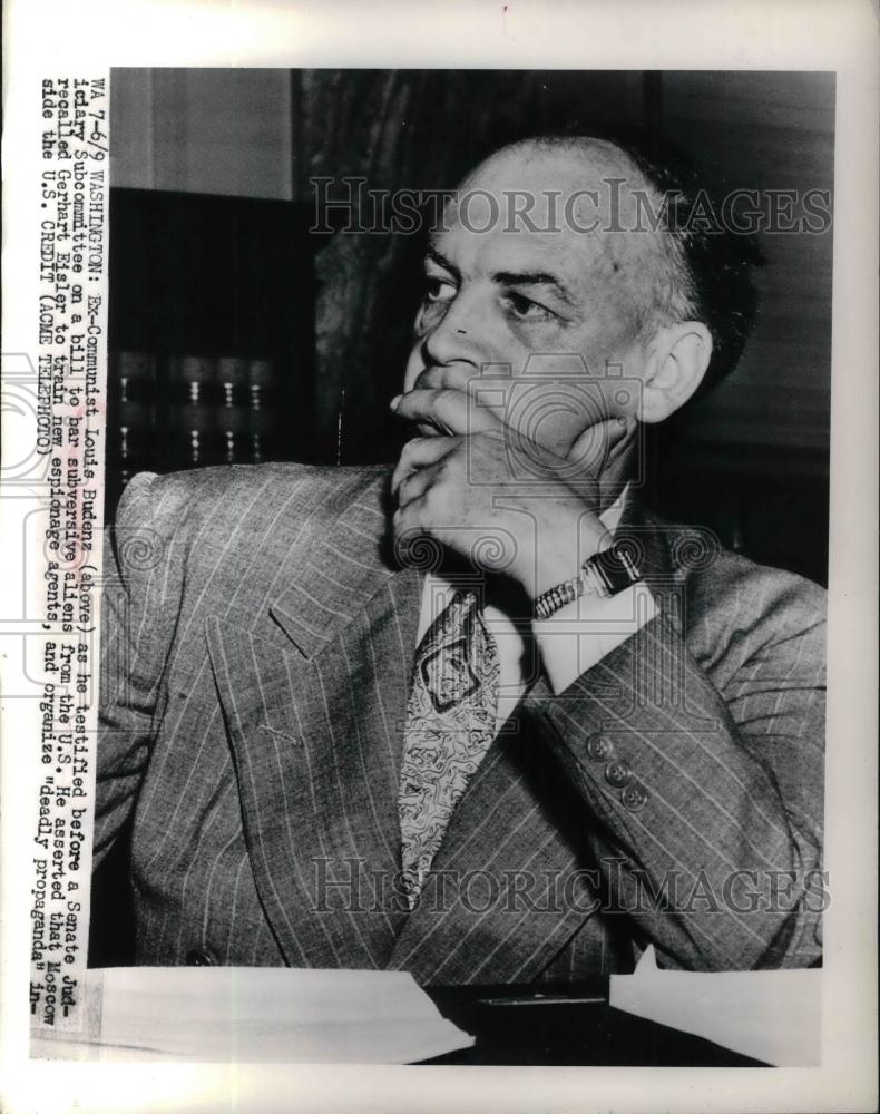 1949 Press Photo Louis Budenz, Ex-Communist Leader Testifies - nea25584 - Historic Images
