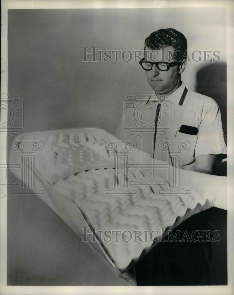 1958 Press Photo New fabric for making aircraft seating on exhibit - nea19319 - Historic Images