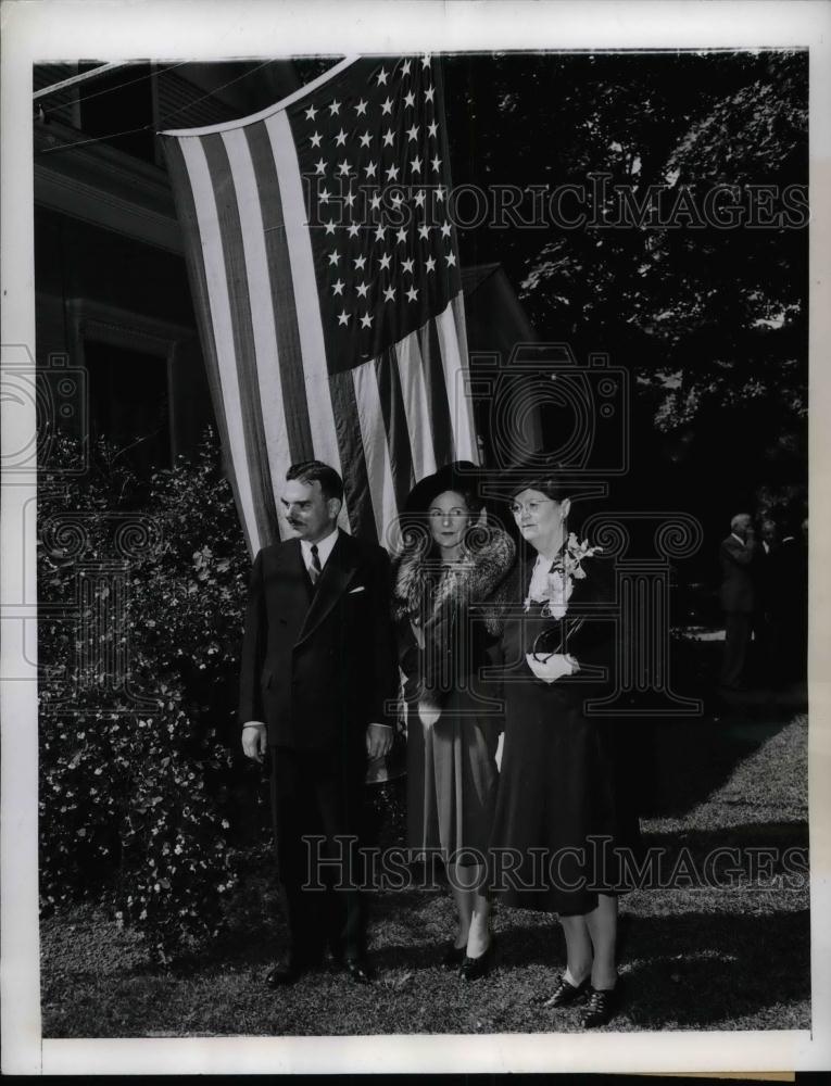 1944 Press Photo Governor Thomas Dewey, Wife  and Mother Mrs Anne Dewey - Historic Images