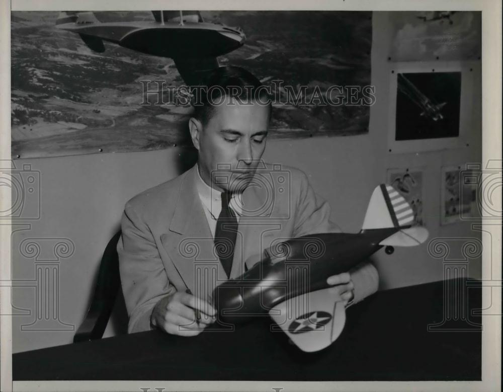 1941 Press Photo S. Paul Johnston, National Advisory Committee for Aeronautics - Historic Images