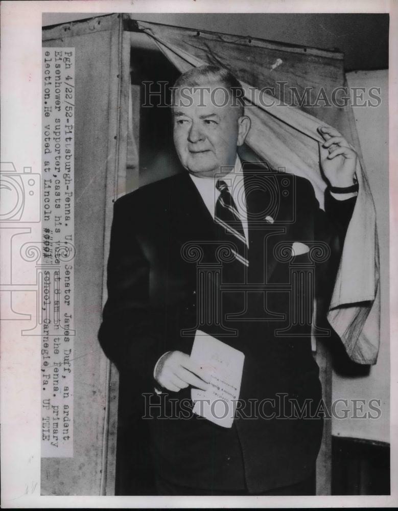 1952 Press Photo U.S.Sen. James Duff of Pa. cast his vote in Pennsylvania. - Historic Images