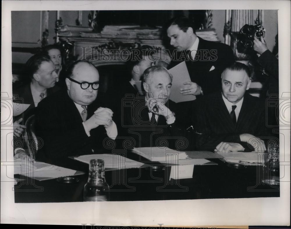 1949 Press Photo Paul-Henri Spaak, Belgian Premier, at Benelux Council, London - Historic Images
