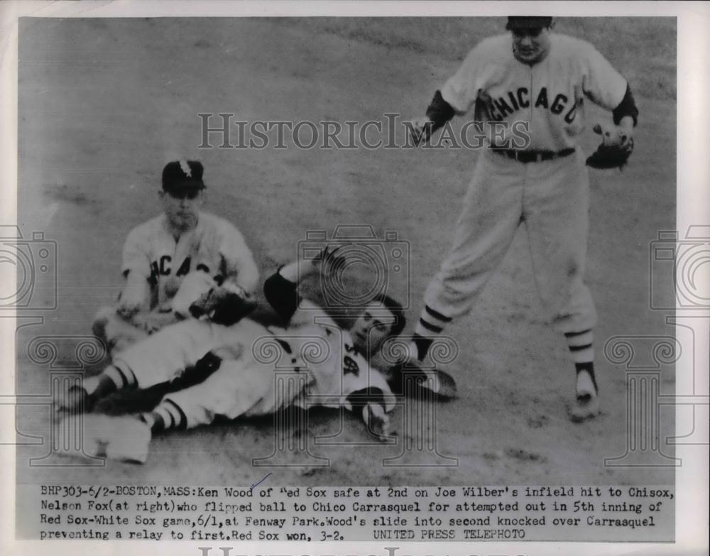 1952 Press Photo Red Sox Ken Wood safe on 2nd vs Chico Carrasquel of White Sox - Historic Images